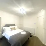 Centrally Located Budget Apartment 3Mins To Tube