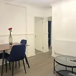 Centrally Located Budget Apartment 3Mins To Tube
