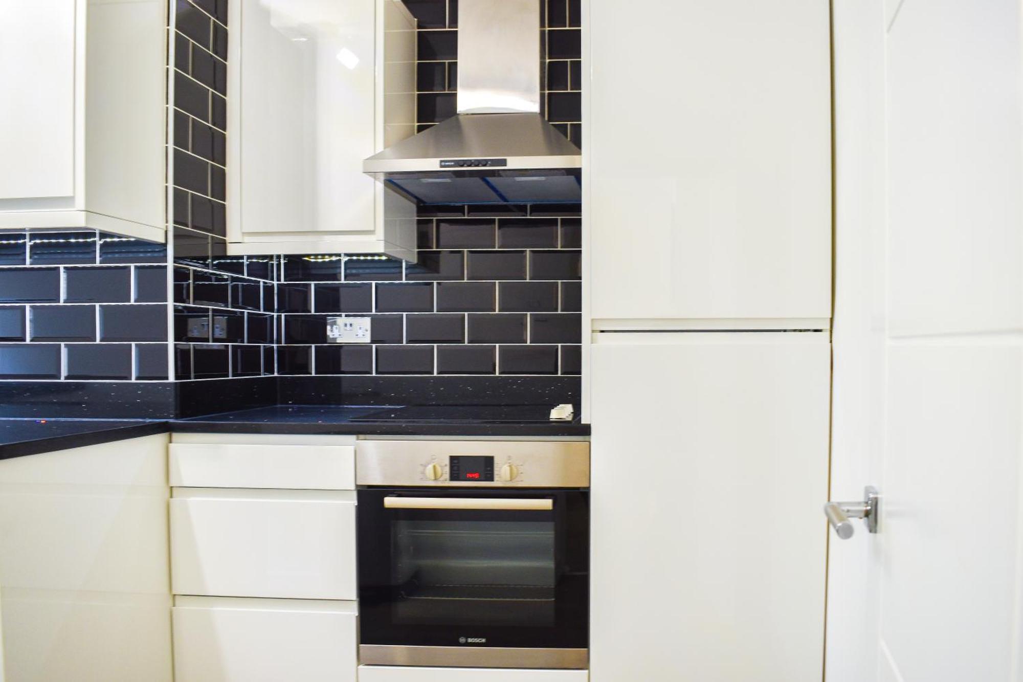 Apartment Centrally Located Budget 3mins To Tube London