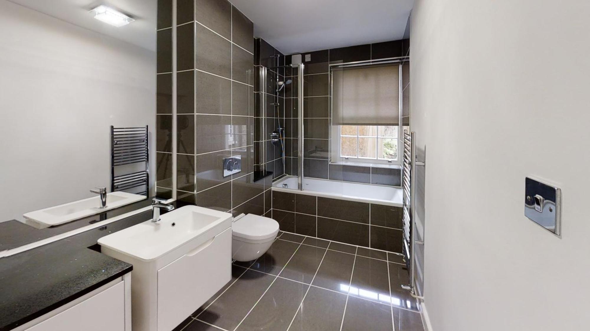 Apartment Centrally Located Budget 3mins To Tube *